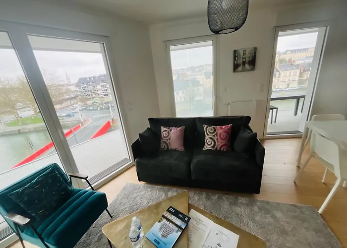 Presqu'ile De Caen, Terrasse & Parking Apartment Caen